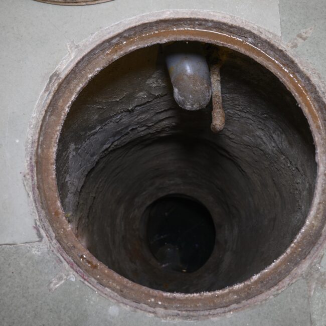 10. A well and storage tank harvest water in the heritage houses of Ahmedabad-min